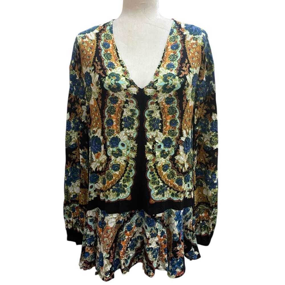 Free People Lovely Dreams Printed Boho Long Tunic Blouse Size Small V-Neck